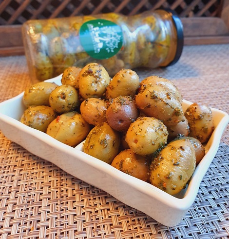 Soslu Çizik Yeşil Zeytin